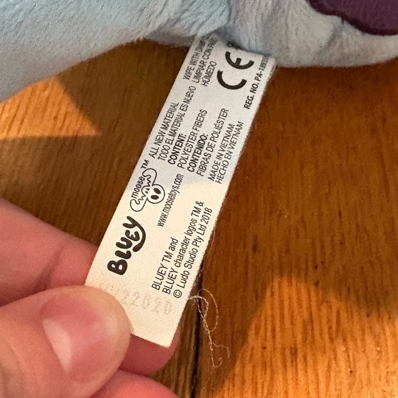 Official 16” Bluey Plush – Soft Stuffed Animal - Picture 4 of 9